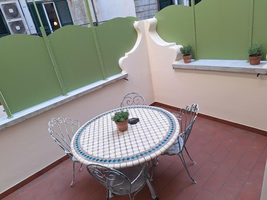 Il Talismano-In Citta -Vicino Al Mare Daire Savona Dış mekan fotoğraf